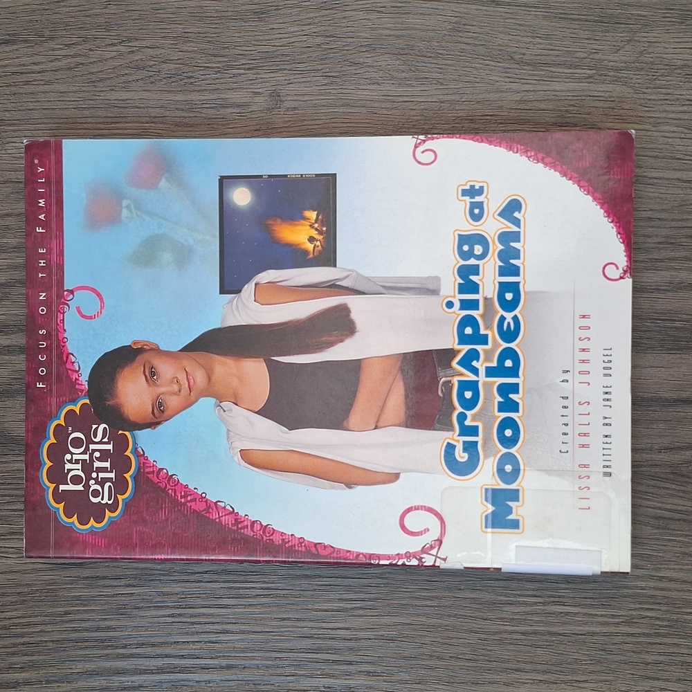 ✴️2 for $10✴️ Grasping at Moonbeams Book